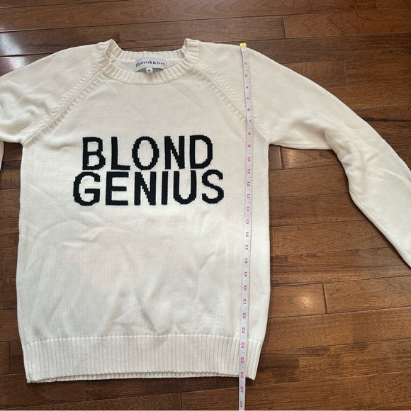 Blond Genius Ellsworth & Ivey white knit sweater Size Medium - Picture 8 of 9